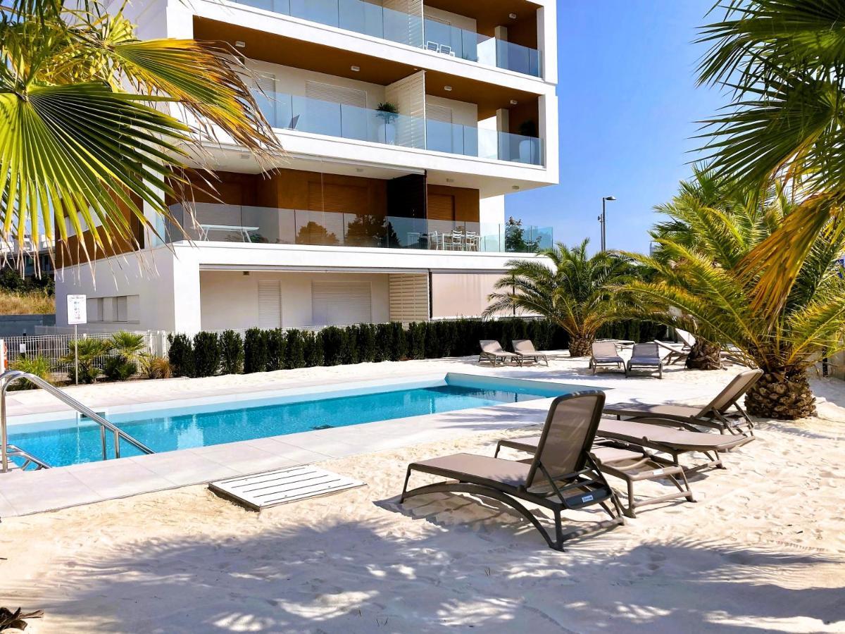 Sun Beach Residence Con Piscina - Piazza Brescia - Adria Holiday Jesolo - Family Apartments Exterior photo