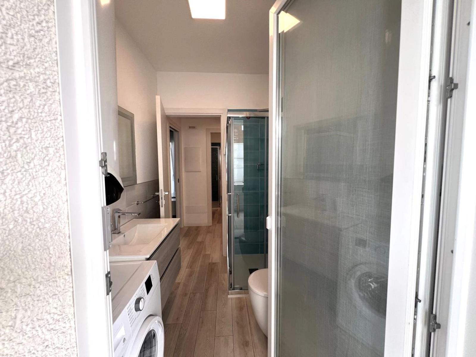 Sun Beach Residence Con Piscina - Piazza Brescia - Adria Holiday Jesolo - Family Apartments Room photo
